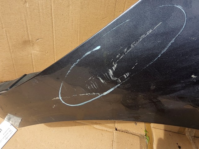 Hyundai i20 2008-2012 jobb első sárvédő a képen látható sérüléssel