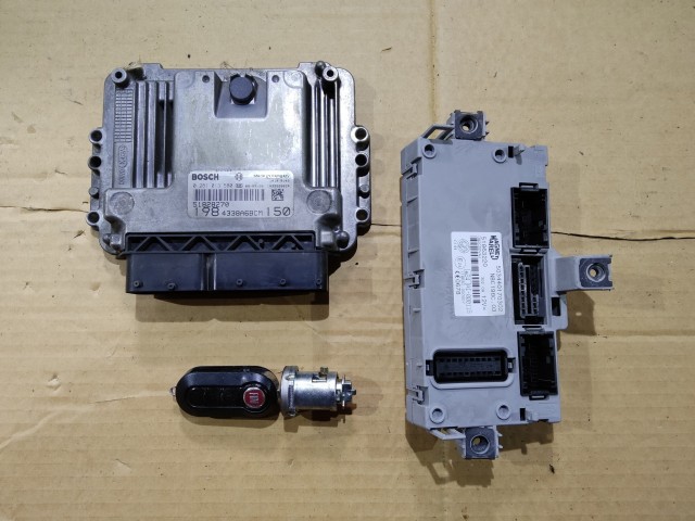 166153 Fiat Bravo 2007-2014 1,9 16v Diesel motorvezérlő szett 51828270 , 0281013580