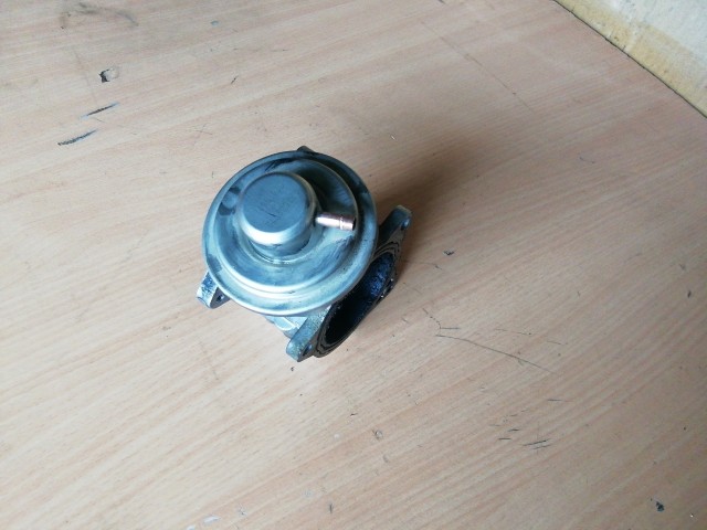 Volkswagen Touran 2005-2008 Egr szelep 038129637D