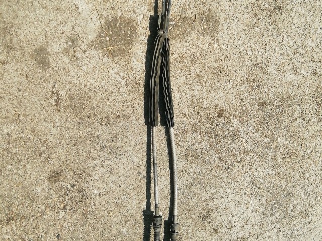 Volkswagen Touran 2005-2008 Váltóbovden Használt pár  1T0711266B
