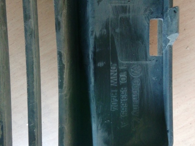 Volkswagen Touran 2005-2008 bal első ködlámpa keret 1t0853665a