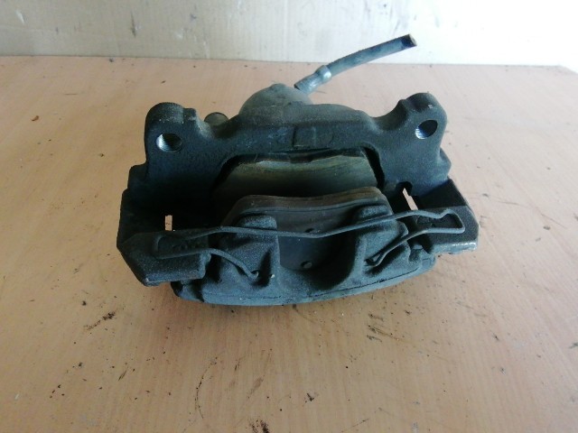 Volkswagen Touran 2005-2008 Féknyereg Használt Jobb első Hűtött tárcsás