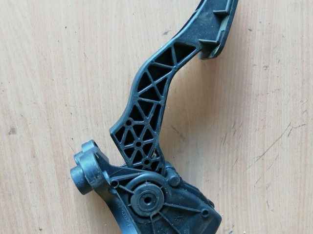 Hyundai I 30 2008-2012 Gázpedál 070517J0332