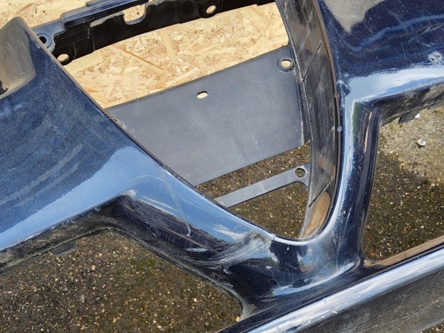 171272 Alfa Romeo 159 2005-2011 első lökhárító, a képen látható sérüléssel