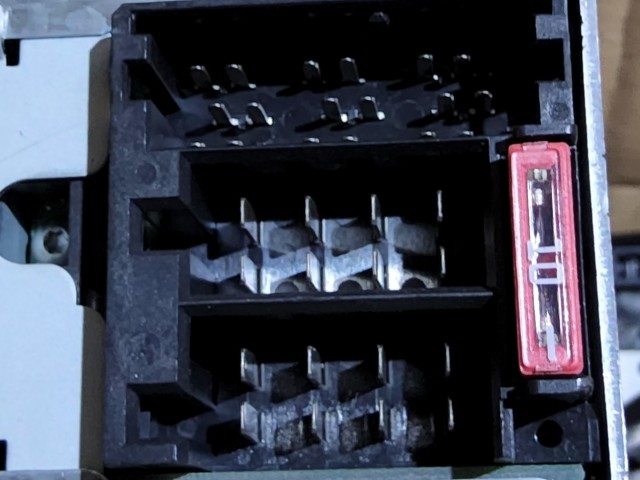 Fiat Punto Evo 2009-2011 Cd-s Rádió Delphi Nincs Kód hozzá!!!!!  7355014090