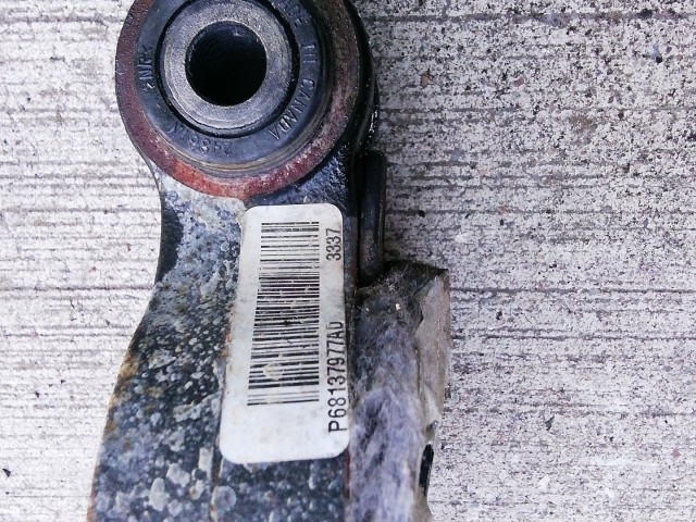 Fiat Freemont 2011-2015 2.0 16v Diesel 4x4 Alsó kitámasztó bak P68137977ad