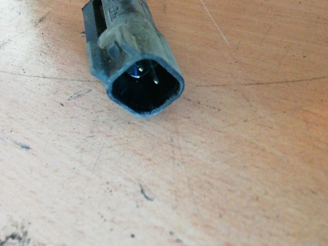 Fiat Freemont 2011-2015 bal hátsó  Abs jeladó 04743869AF