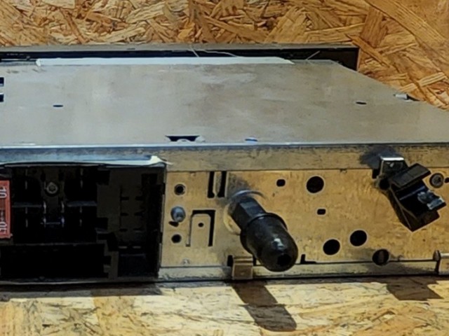 171915 Alfa Romeo 147 2000-2010 Blaupunkt Kazettás rádió 735293232