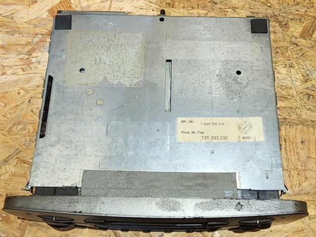 171925 Alfa Romeo 147 2000-2010 Blaupunkt Kazettás rádió 735293232