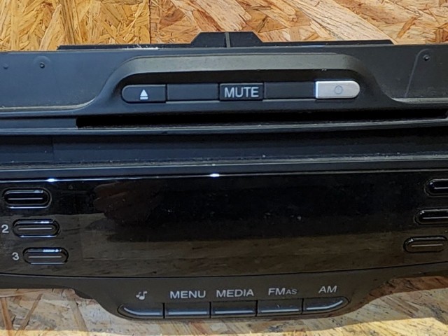 171941 Alfa Romeo Giulietta 2010-2013 Bosch Cd-s rádió 156102358