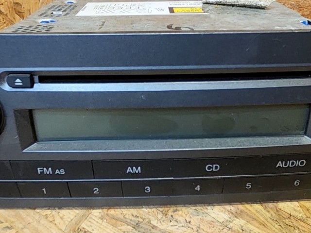 171944 Fiat Grande Punto  2005-2009 Grundig Cd-s rádió. Kód nincs hozzá!!!!! 735416229