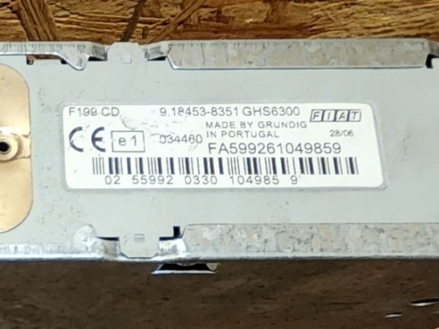 171947 Fiat Grande Punto 2005-2009 Grundig Cd-s rádió. Kód nincs hozzá!!!!! 735416229