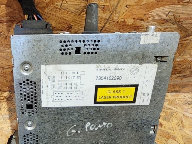 171947 Fiat Grande Punto 2005-2009 Grundig Cd-s rádió. Kód nincs hozzá!!!!! 735416229