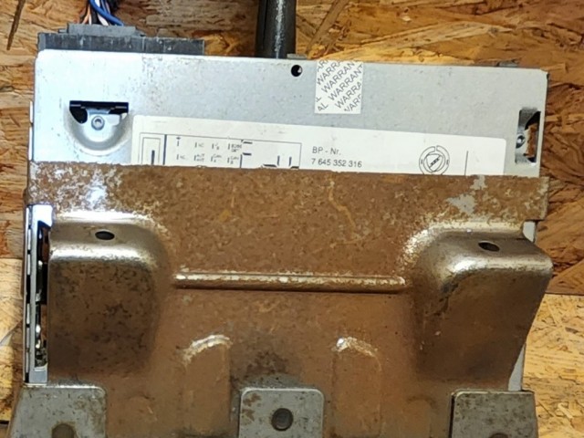 171971 Fiat Grande Punto Blaupunkt Cd-s rádió, kopott gombokkal!!!!