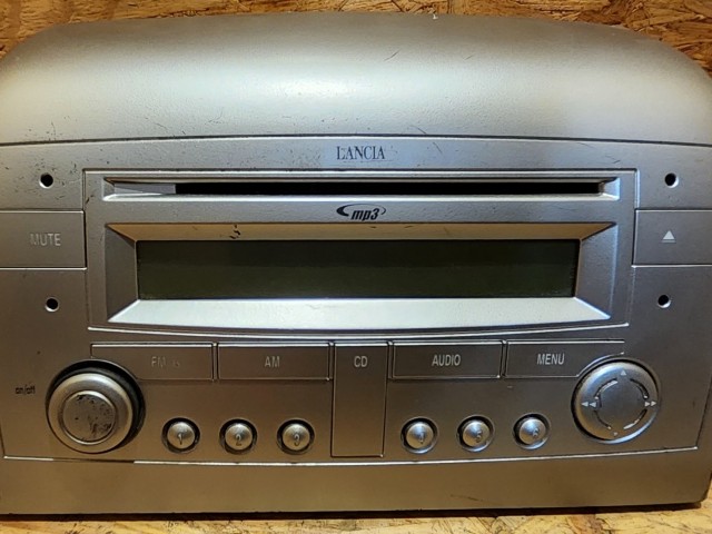 172000 Lancia Ypsilon II. 2003-2011 Bosch Mp3, Cd-s rádió 735446374