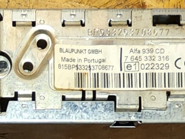 167024 Alfa Romeo 159 2005-2011 Mp3-as, Cd-s rádió 156073094 egy gomb hiányzik!!!!