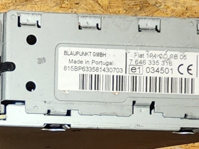 167031 Fiat Croma  2005-2010 Blaupunkt Cd-s rádió 735432332