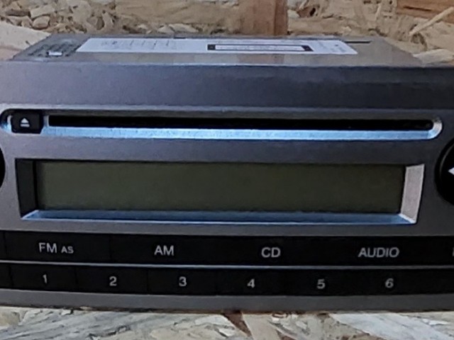 171970 Fiat Grande Punto Grundig Cd-s rádió 735481299 kód nincs hozzá!!!!!