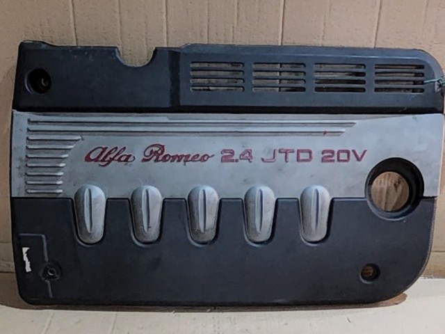 10915 Alfa Romeo 166 2003-2007 2,4 20v Diesel Motorburkolat 156041599