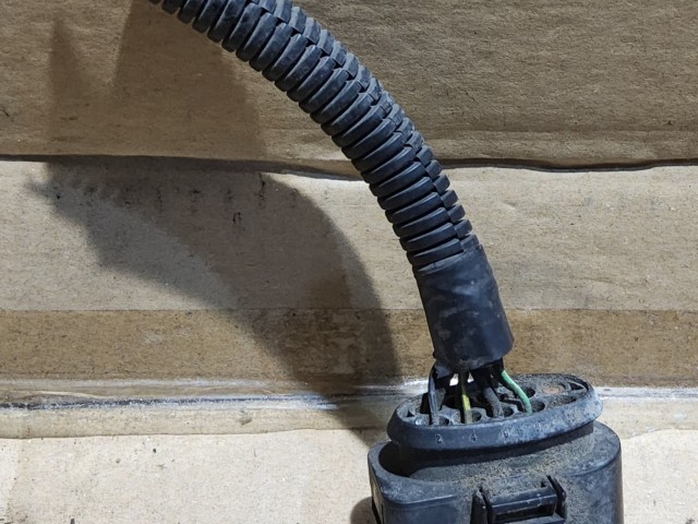 74386 Alfa Romeo Gt első fényszóró elektromos csatlakozó