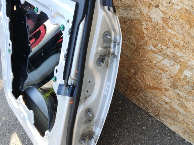 168273 Dodge Journey 2008-2020 Bal hátsó Ezüst színű ajtó