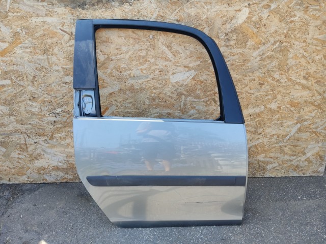 168312 Skoda Roomster 2006-2015 Jobb hátsó Szürke színű ajtó, a képen látható sérüléssel