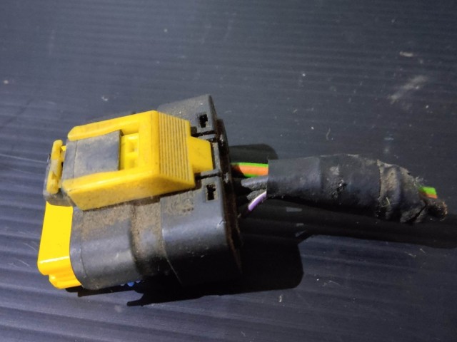 86088 Fiat Panda II.  2003-2012 benzines, üzemanyagszivattyú elektromos csatlakozó