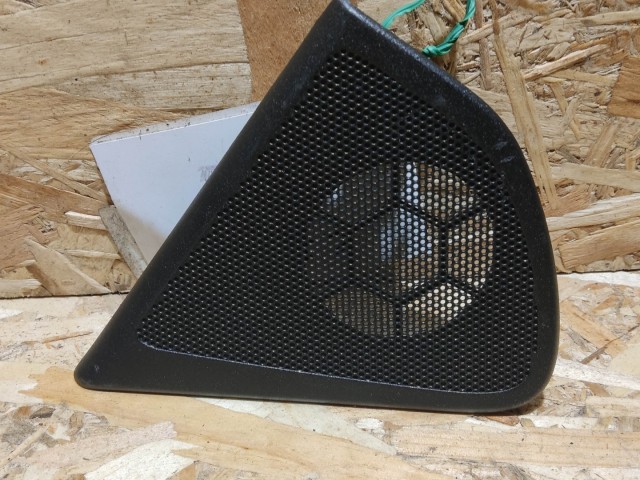 Alfa Romeo Giulietta jobb hátsó hangszóró takaró