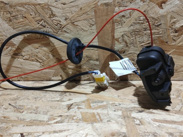 Lancia Delta 2008-2014 Tankajtó zár Használt