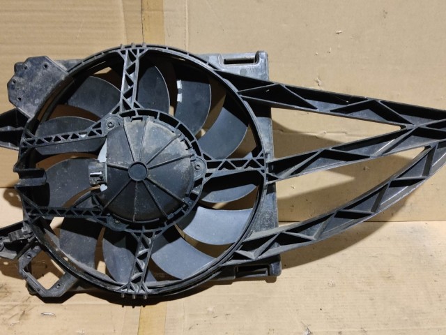 Fiat Panda II.  2003-2012 1,3 16v Diesel Hűtőventilátor kerettel 51829973 