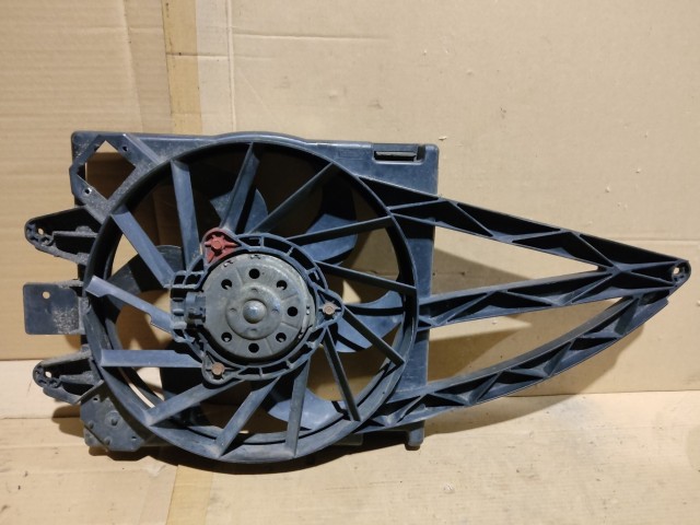 Fiat Panda II.  2003-2012 1,1-1,2 8v benzin Hűtőventilátor kerettel 51764532