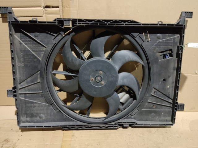 Mercedes Benz B-Class 2005-2011 Hűtőventilátor Használt Bosch  