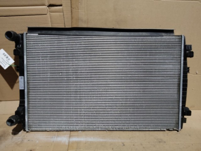 Skoda Karoq 2018 1,5 Tfsi Vízhűtő 5Q0 121 251EM