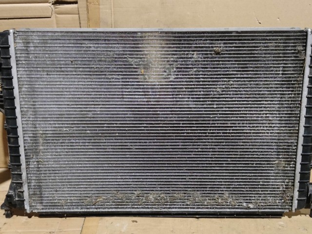 117776 Skoda Karoq 2018- 1,5 Tfsi kiegészítő vízhűtő 5Q0121251GF