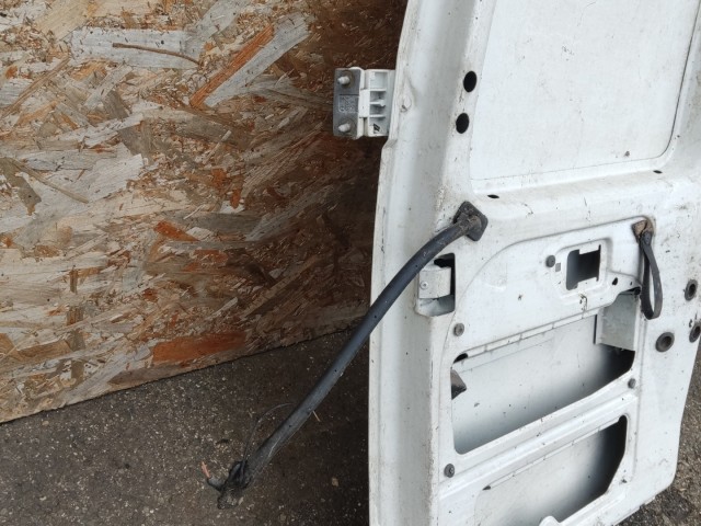 168398 Fiat Scudo 1995-2006 jobb hátsó raktérajtó, a képen látható sérüléssel