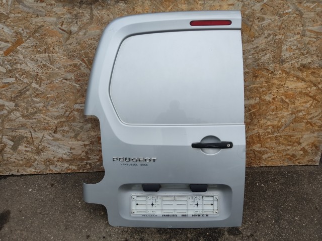 168399 Peugeot Partner, Citroen Berlingo bal hátsó raktérajtó, a képen látható sérüléssel