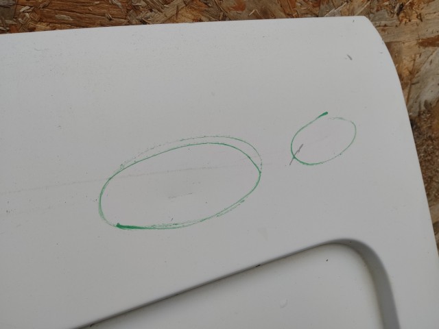 168400 Fiat Scudo 1995-2006 bal hátsó raktérajtó, a képen látható sérüléssel