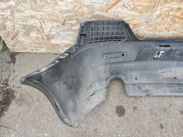 168451 Alfa Romeo 159 hátsó lökhárító 2 kipufogós, nem parkszenzor helyes, alsó rögzítőpont sérült