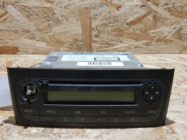 167152 Fiat Grande Punto 2005-2009 Grundig Cd-s rádió. Kód nincs hozzá!!!!!!