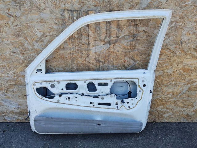 168531 Fiat Seicento 1998-2010 fehér színű, jobb oldali ajtó a képen látható sérüléssel