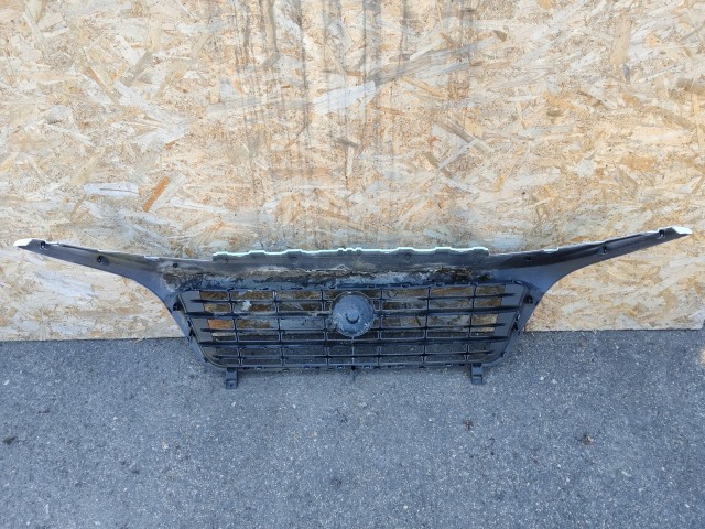 168547 Fiat Ducato 2014-2022 Díszrács a képen látható sérüléssel 