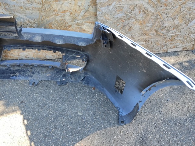 168572 Alfa Romeo 159 első lökhárító, alap kivitel ( nem mosós, nem Pdc-s) a képen látható sérüléssel