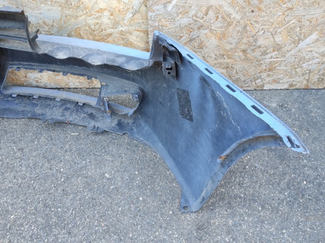 168575 Alfa Romeo 159 első lökhárító, alap kivitel ( nem mosós, nem Pdc-s) a képen látható sérüléssel