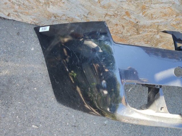 153792 Alfa Romeo 159 fényszórómosó helyes első lökhárító, a képen látható sérüléssel