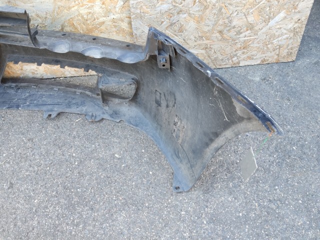 153792 Alfa Romeo 159 fényszórómosó helyes első lökhárító, a képen látható sérüléssel