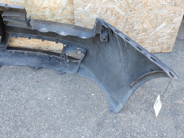 163109 Alfa Romeo 159 első lökhárító, alap kivitel ( nem mosós, nem Pdc-s) a képen látható sérüléssel