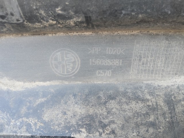 168668 Alfa Romeo Giulietta hátsó lökhárító alsó rész, 2 kipufogós, a képen látható sérüléssel 156085881