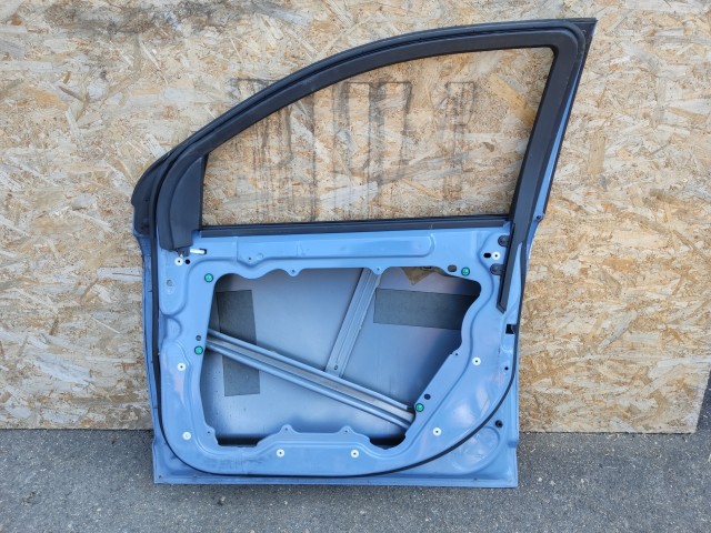 168676 Fiat Freemont 2011-2015  Jobb első kék színű ajtó, a képen látható sérülésekkel!!!!