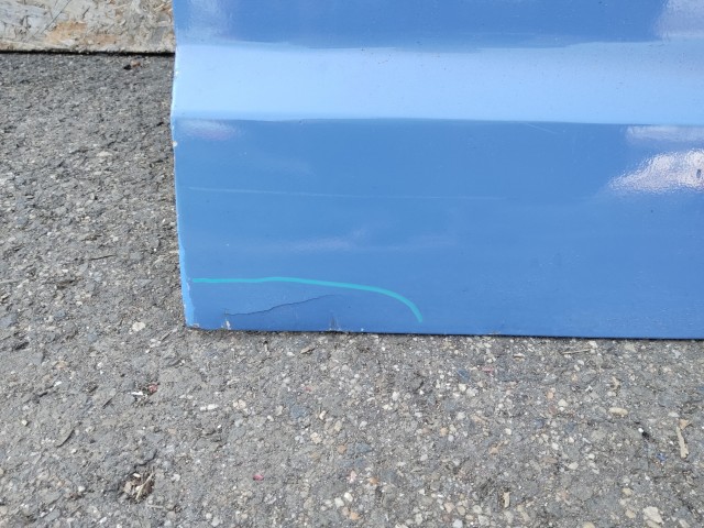 168676 Fiat Freemont 2011-2015  Jobb első kék színű ajtó, a képen látható sérülésekkel!!!!