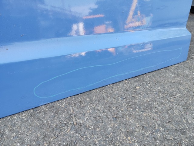 168676 Fiat Freemont 2011-2015  Jobb első kék színű ajtó, a képen látható sérülésekkel!!!!